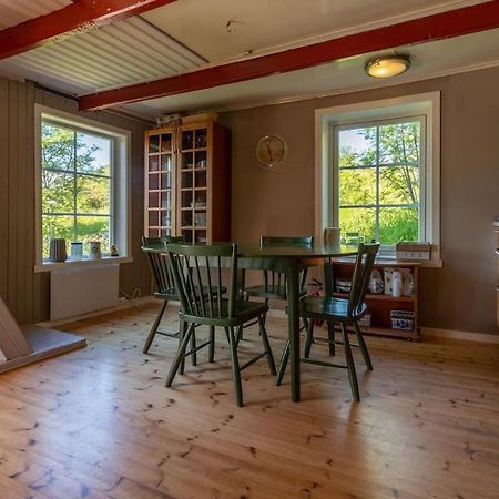 Sharming Cabin In Sund Sund  エクステリア 写真